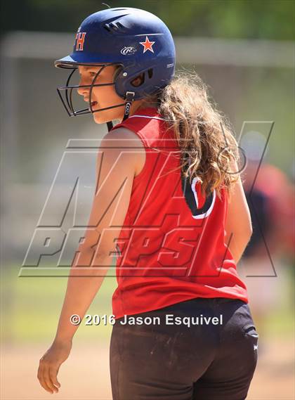 Thumbnail 2 in Troy vs. Samueli Academy photogallery.