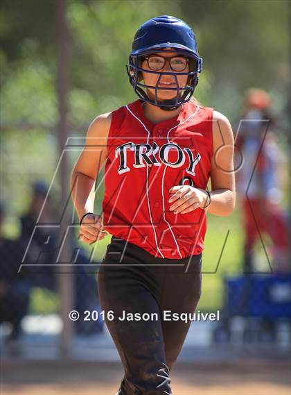 Thumbnail 2 in Troy vs. Samueli Academy photogallery.