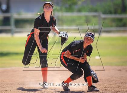 Thumbnail 1 in Troy vs. Samueli Academy photogallery.