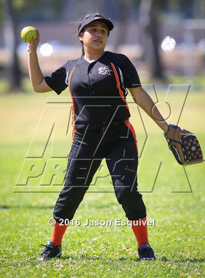 Thumbnail 1 in Troy vs. Samueli Academy photogallery.