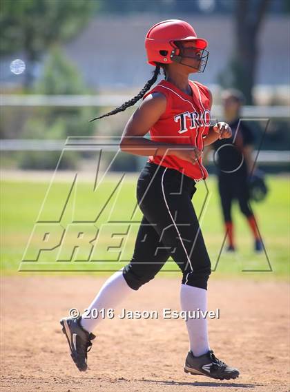 Thumbnail 1 in Troy vs. Samueli Academy photogallery.