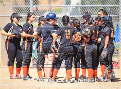 Thumbnail 2 in Troy vs. Samueli Academy photogallery.
