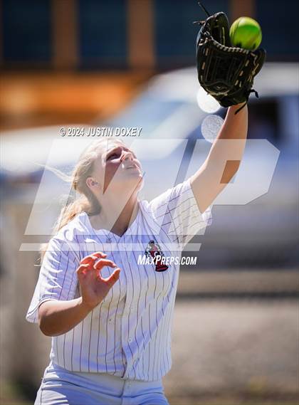 Thumbnail 3 in Carlin vs Wells (NIAA Class 1A Northern Playoff Game 5) photogallery.
