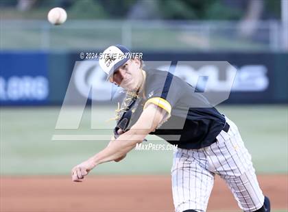 Thumbnail 1 in Salpointe Catholic vs. Saguaro photogallery.
