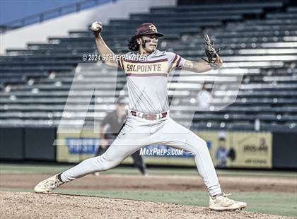 Thumbnail 3 in Salpointe Catholic vs. Saguaro photogallery.