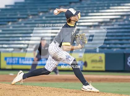 Thumbnail 2 in Salpointe Catholic vs. Saguaro photogallery.