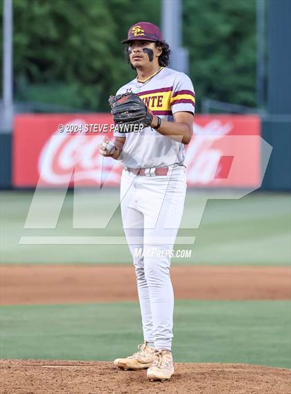 Thumbnail 2 in Salpointe Catholic vs. Saguaro photogallery.