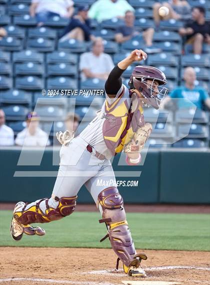 Thumbnail 2 in Salpointe Catholic vs. Saguaro photogallery.