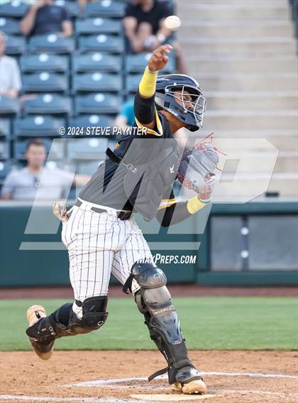 Thumbnail 3 in Salpointe Catholic vs. Saguaro photogallery.