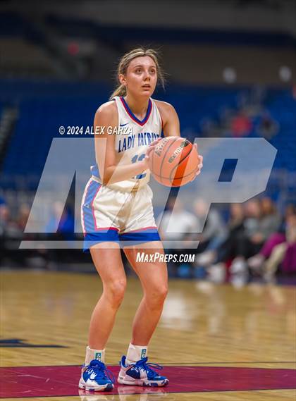 Thumbnail 1 in Valley vs. Neches (UIL 1A Basketball Semifinal) photogallery.