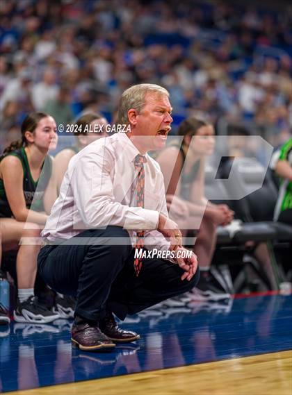 Thumbnail 3 in Valley vs. Neches (UIL 1A Basketball Semifinal) photogallery.