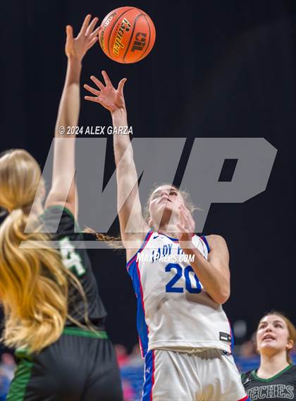 Thumbnail 2 in Valley vs. Neches (UIL 1A Basketball Semifinal) photogallery.
