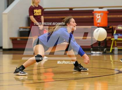 Thumbnail 1 in Wolfe City @ Collinsville photogallery.