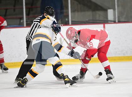 Thumbnail 1 in Greenwich vs. Simsbury (CIAC DI Quarterfinal) photogallery.