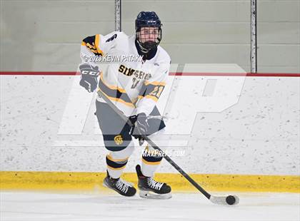 Thumbnail 3 in Greenwich vs. Simsbury (CIAC DI Quarterfinal) photogallery.