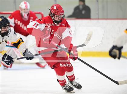 Thumbnail 3 in Greenwich vs. Simsbury (CIAC DI Quarterfinal) photogallery.