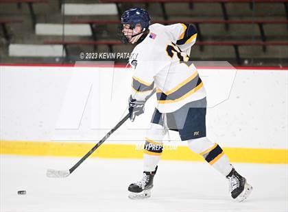 Thumbnail 2 in Greenwich vs. Simsbury (CIAC DI Quarterfinal) photogallery.
