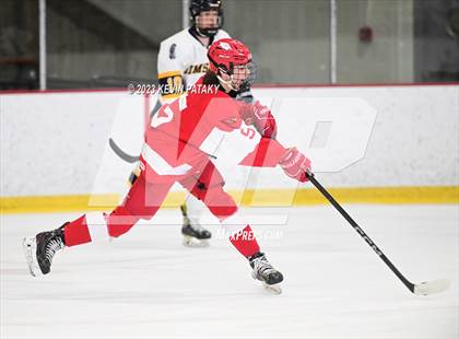 Thumbnail 3 in Greenwich vs. Simsbury (CIAC DI Quarterfinal) photogallery.