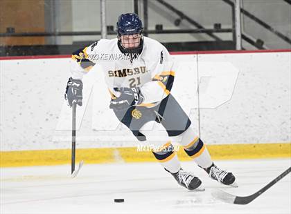 Thumbnail 2 in Greenwich vs. Simsbury (CIAC DI Quarterfinal) photogallery.