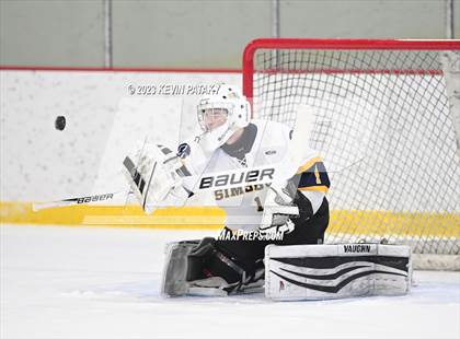 Thumbnail 1 in Greenwich vs. Simsbury (CIAC DI Quarterfinal) photogallery.