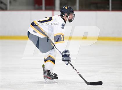 Thumbnail 3 in Greenwich vs. Simsbury (CIAC DI Quarterfinal) photogallery.