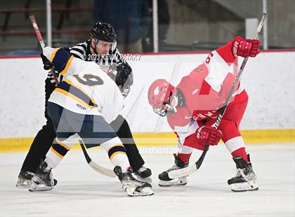Thumbnail 3 in Greenwich vs. Simsbury (CIAC DI Quarterfinal) photogallery.
