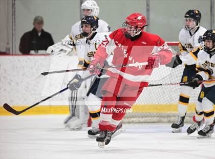 Thumbnail 3 in Greenwich vs. Simsbury (CIAC DI Quarterfinal) photogallery.