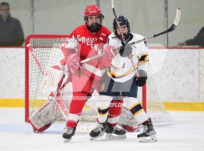 Thumbnail 2 in Greenwich vs. Simsbury (CIAC DI Quarterfinal) photogallery.
