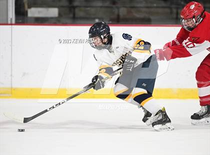 Thumbnail 3 in Greenwich vs. Simsbury (CIAC DI Quarterfinal) photogallery.
