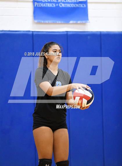 Thumbnail 1 in Foothill vs Sierra Vista photogallery.