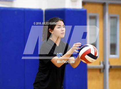 Thumbnail 2 in Foothill vs Sierra Vista photogallery.