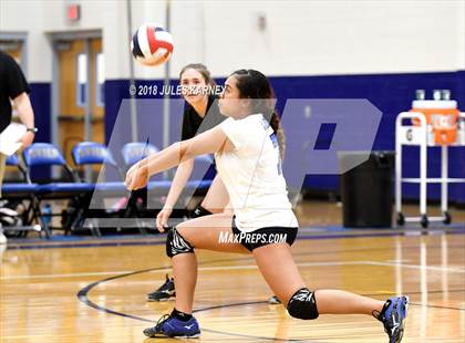 Thumbnail 1 in Foothill vs Sierra Vista photogallery.