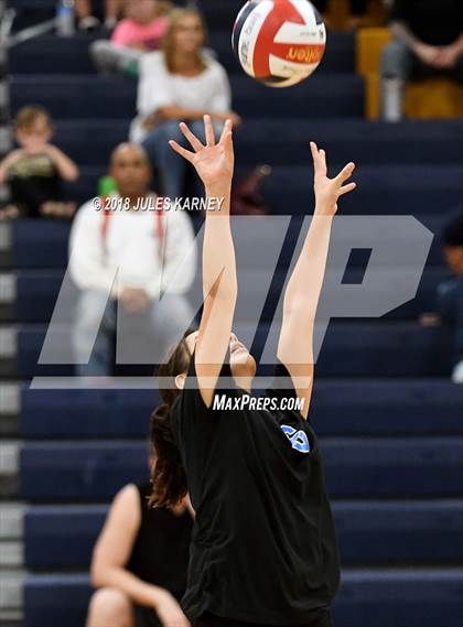 Thumbnail 2 in Foothill vs Sierra Vista photogallery.