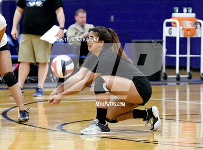 Thumbnail 1 in Foothill vs Sierra Vista photogallery.