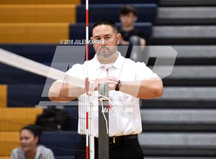 Thumbnail 2 in Foothill vs Sierra Vista photogallery.