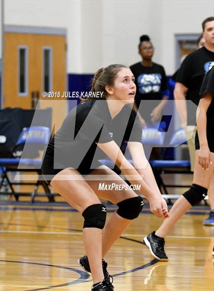 Thumbnail 1 in Foothill vs Sierra Vista photogallery.