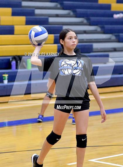 Thumbnail 1 in Foothill vs Sierra Vista photogallery.