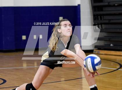 Thumbnail 2 in Foothill vs Sierra Vista photogallery.