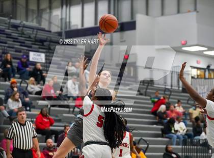 Thumbnail 2 in Columbus East vs. Bolingbrook (Sneakers for Santa Shootout) photogallery.