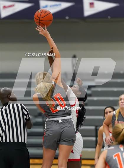 Thumbnail 1 in Columbus East vs. Bolingbrook (Sneakers for Santa Shootout) photogallery.