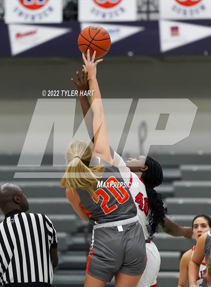 Thumbnail 3 in Columbus East vs. Bolingbrook (Sneakers for Santa Shootout) photogallery.