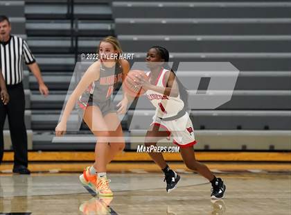 Thumbnail 2 in Columbus East vs. Bolingbrook (Sneakers for Santa Shootout) photogallery.
