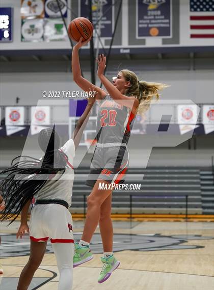 Thumbnail 1 in Columbus East vs. Bolingbrook (Sneakers for Santa Shootout) photogallery.