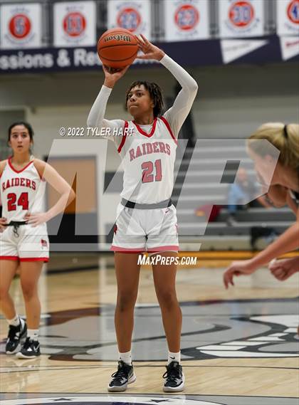 Thumbnail 2 in Columbus East vs. Bolingbrook (Sneakers for Santa Shootout) photogallery.