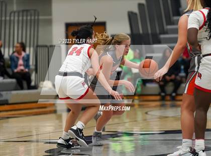 Thumbnail 3 in Columbus East vs. Bolingbrook (Sneakers for Santa Shootout) photogallery.