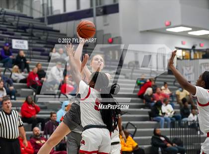Thumbnail 1 in Columbus East vs. Bolingbrook (Sneakers for Santa Shootout) photogallery.