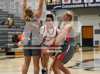 Thumbnail 3 in Columbus East vs. Bolingbrook (Sneakers for Santa Shootout) photogallery.