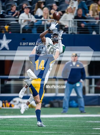 Thumbnail 3 in Lake Ridge vs. Highland Park (UIL 5A DI Quarterfinal Playoff) photogallery.