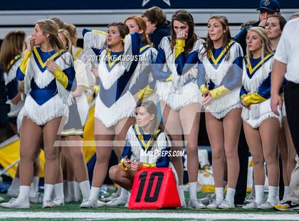 Thumbnail 3 in Lake Ridge vs. Highland Park (UIL 5A DI Quarterfinal Playoff) photogallery.