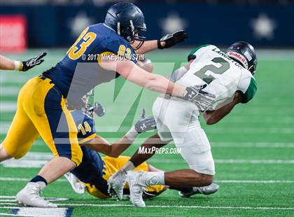 Thumbnail 1 in Lake Ridge vs. Highland Park (UIL 5A DI Quarterfinal Playoff) photogallery.